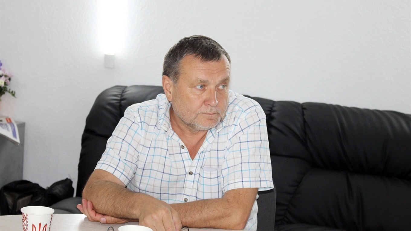 Антологія віршів чернігівських журналістів «Сонячне і дощове» вже поміж людьми
