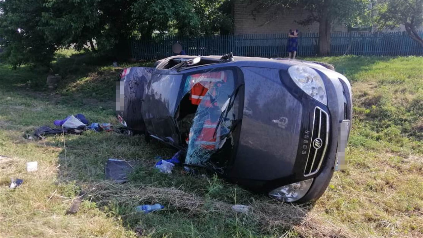 ДТП у Садовому: водію, що перекинув авто, загрожує до 8 років ув'язнення