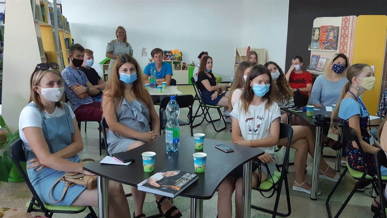 На Менщині молодь пригощалася антикорупційною кавою
