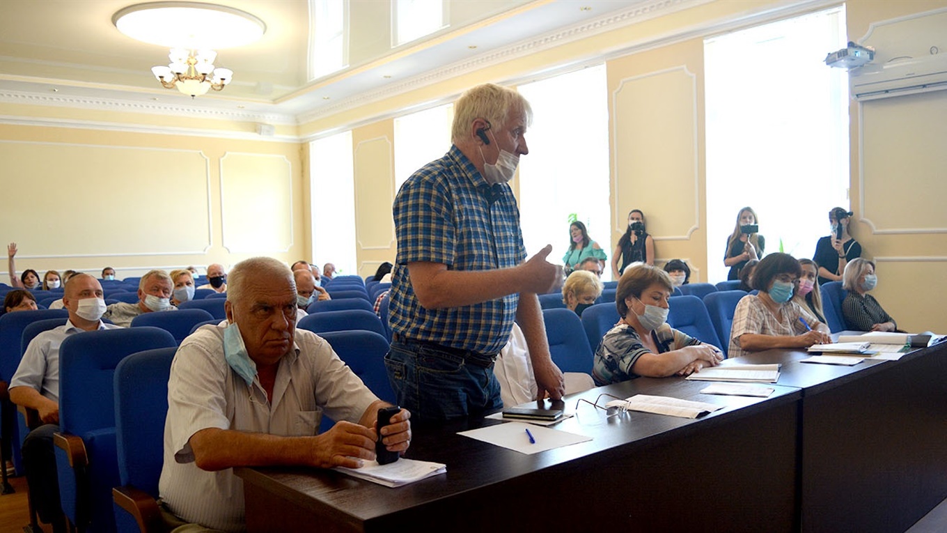Гадяцька лікарня залишилась без директора: депутати не погодили кандидатуру Олександра Шаповала