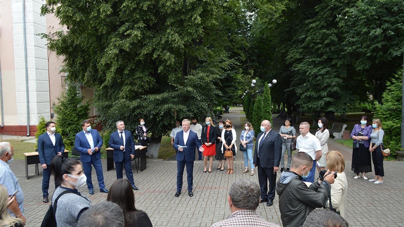 Голова ОДА і керівники силових структур області провели прийом громадян у Кіцмані