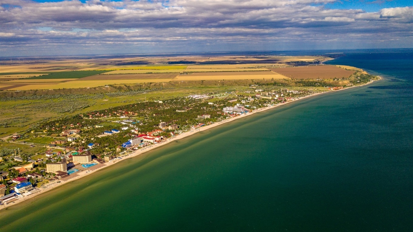 Які пляжі у Коблевому і що там є: підбірка фото