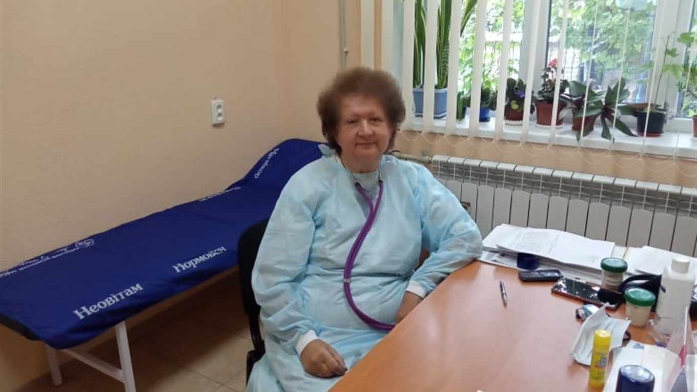У нее лечатся кураховчане нескольких поколений:  Галина Демидова -  о 43 годах работы в медицине