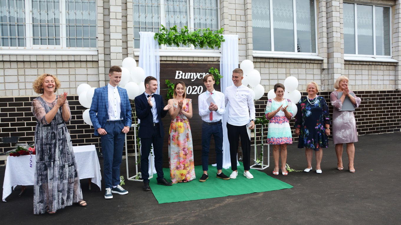 40 свідоцтв про повну загальну середню освіту отримали випускники Кагарлицької школи №3