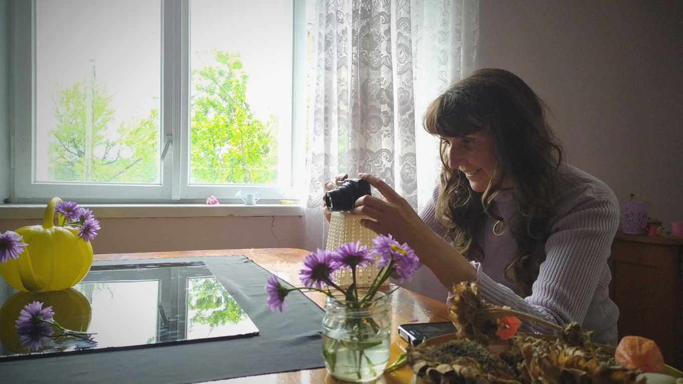 В об’єктиві фотокамери: як мешканка Білої, що на Чортківщині, створює фотошедеври