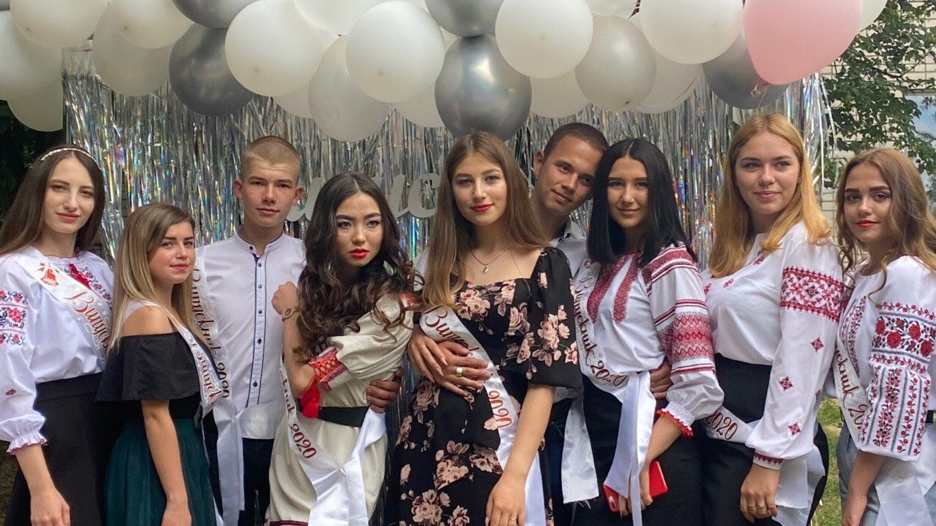 У Нетішині – 26 золотих медалістів! Браво!