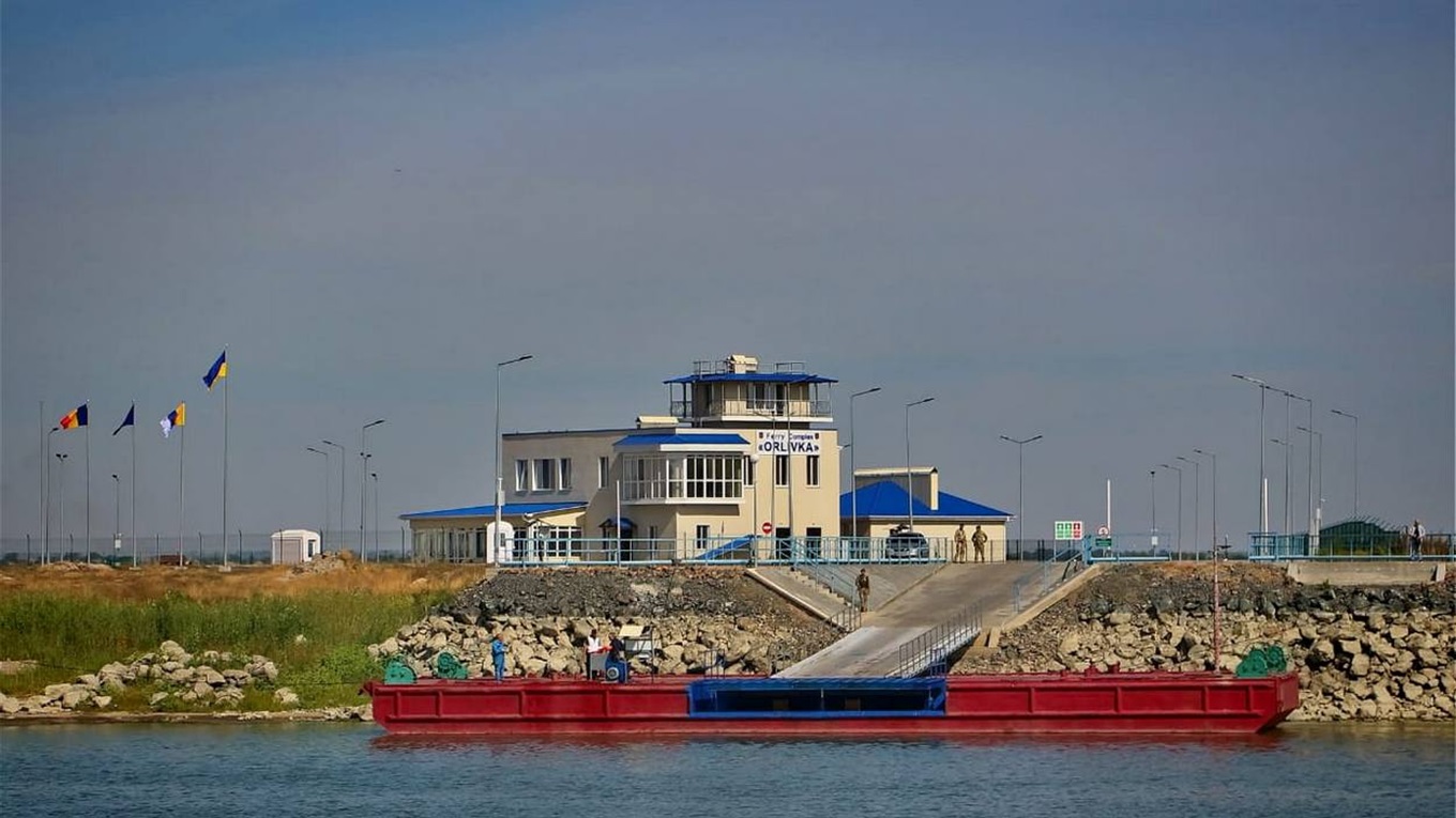 Короткий путь через Дунай: заработала паромная переправа между Украиной и Румынией