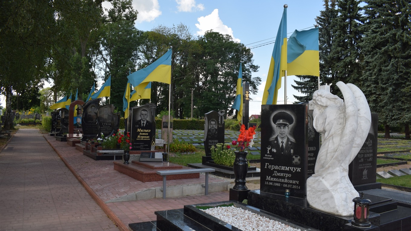 Річниця наруги над могилами: злочин досі не розкрили