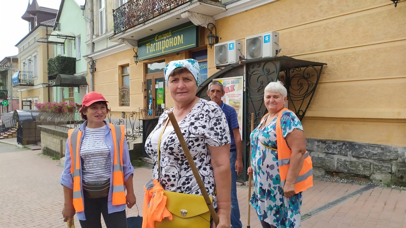Хто прибирає наше місто Чортків