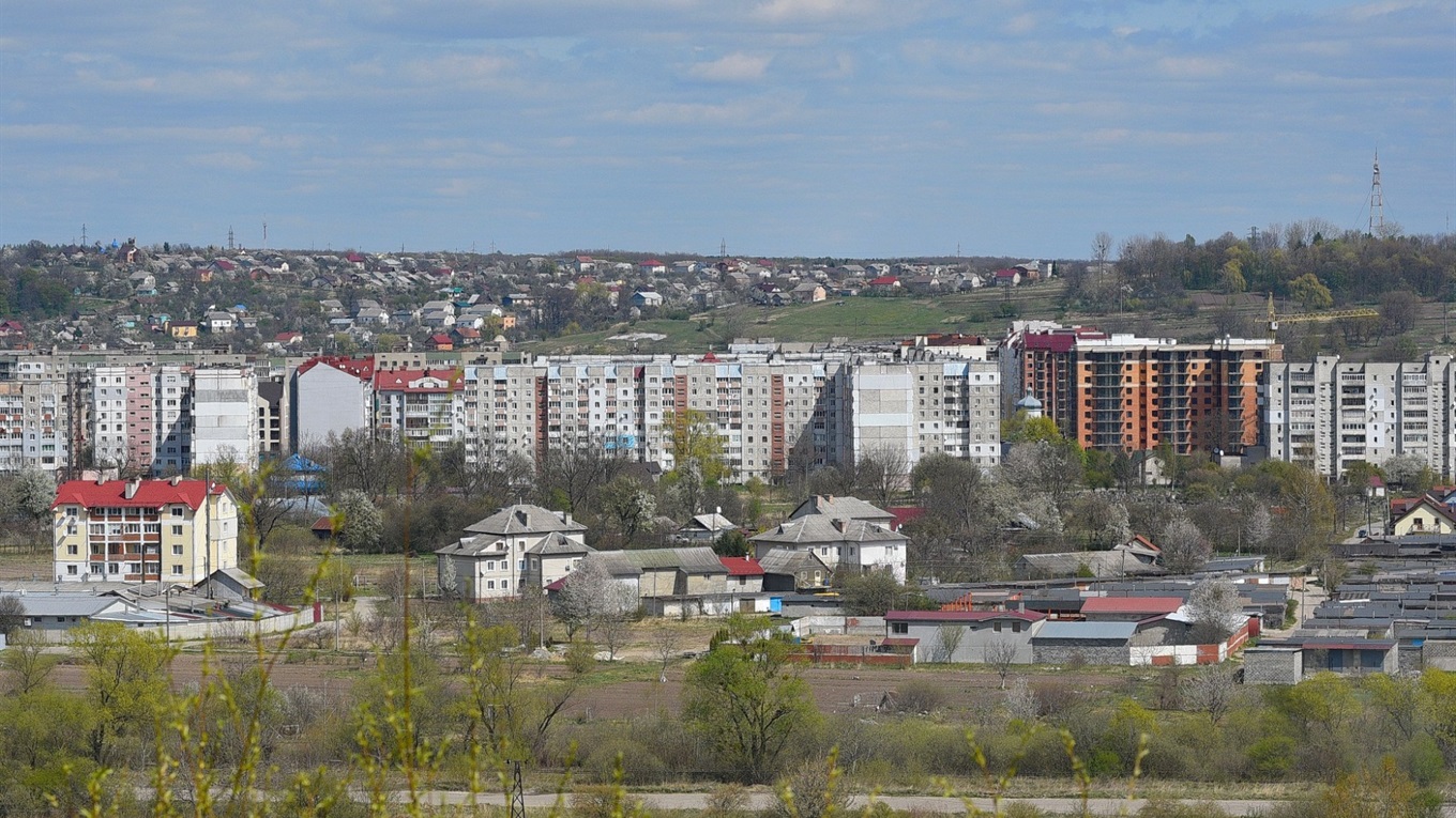 Останній літній вікенд принесе в Калуш сонце та спеку