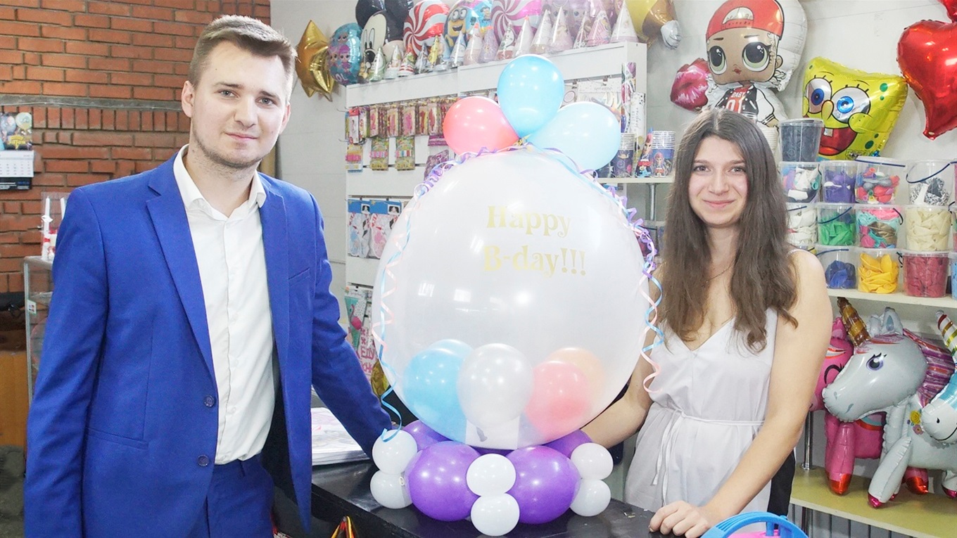 Бізнес з повітря: як молода сім’я з Добропілля відкрила власну студію аеродизайну