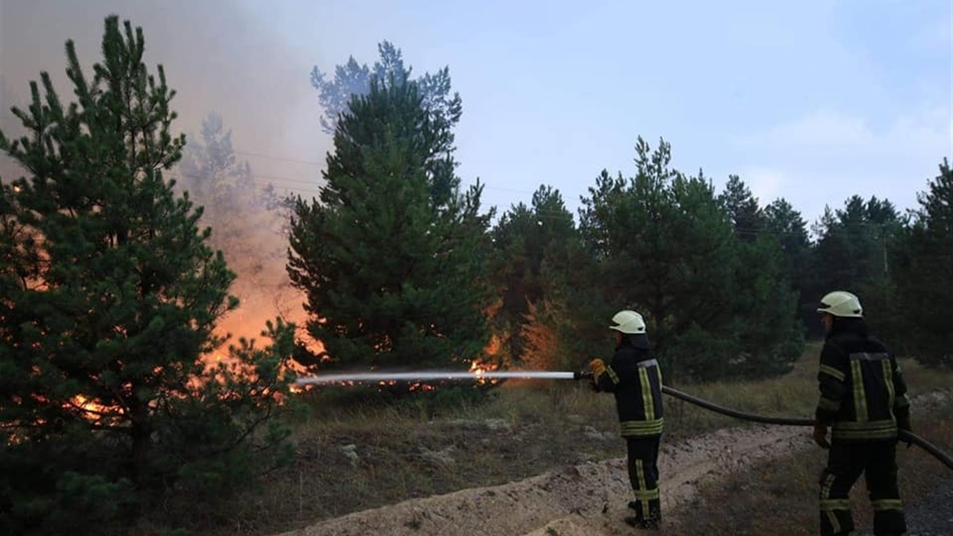 Внаслідок артилерійських стрільбищ сталася пожежа на території полігону в Дівичках