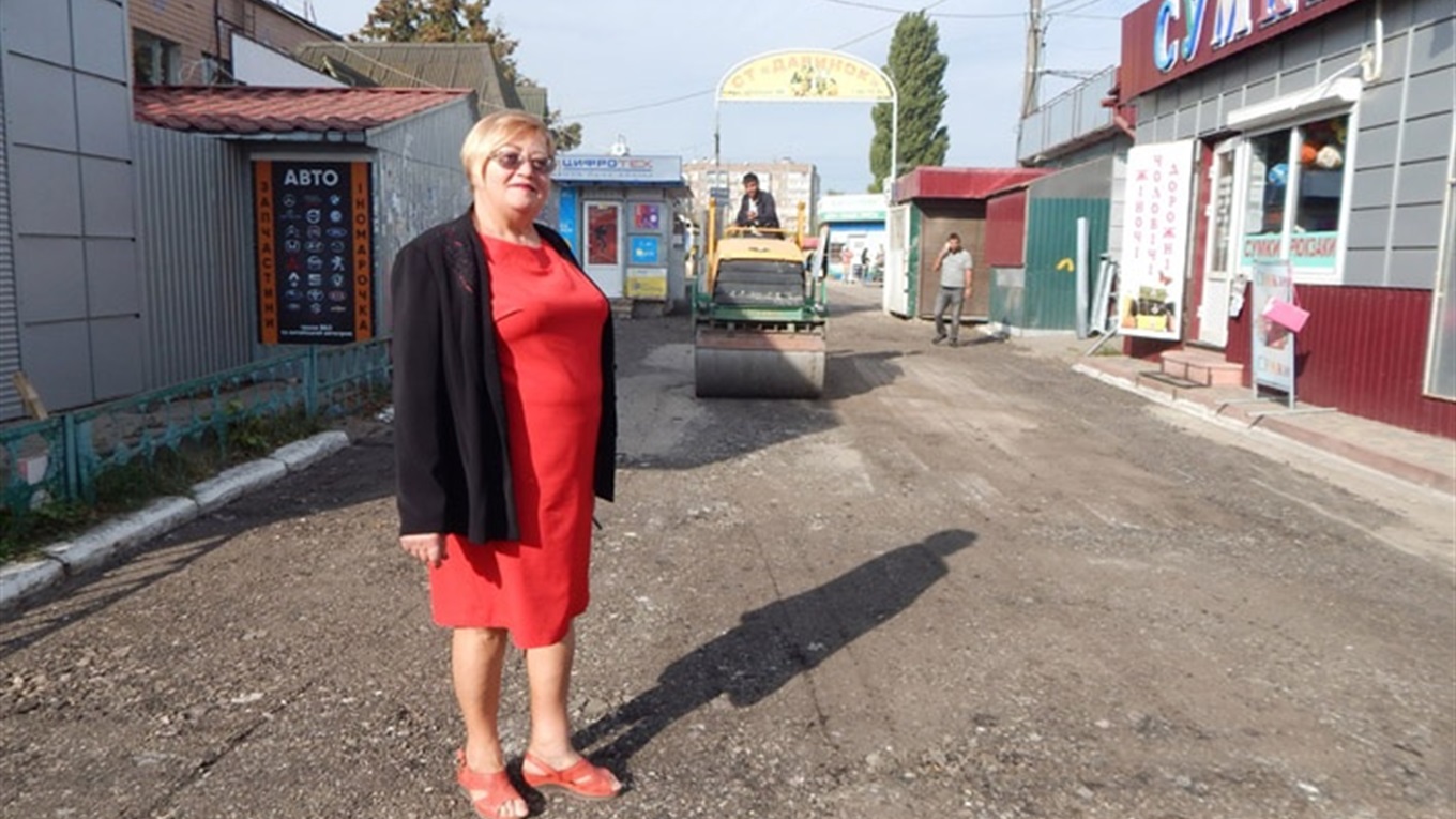 На "Даринку" в Переяславі ремонтують м’ясний павільйон та кладуть асфальт