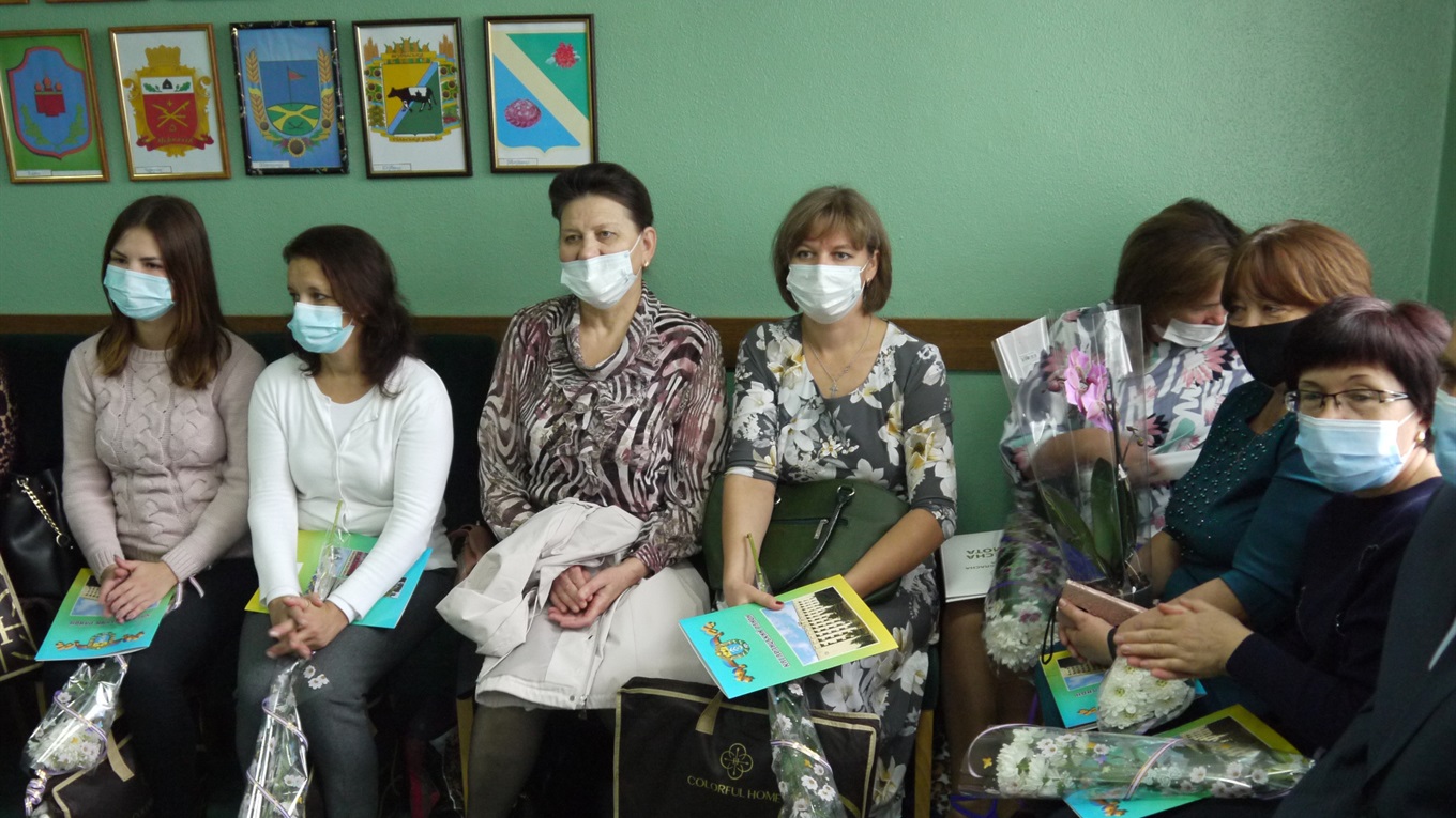 Педагоги Кагарличчини отримали нагороди з нагоди професійного свята