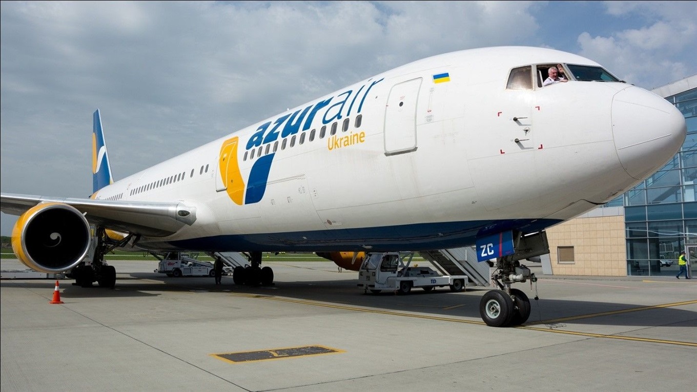 На Мальдіви та у Мексику: Azur Air Ukraine взимку літатиме з Києва