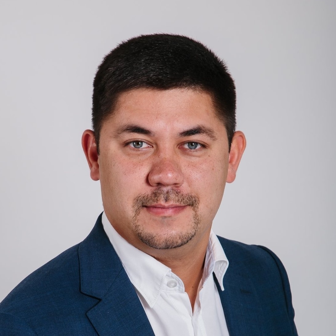 Валерий Слесарев