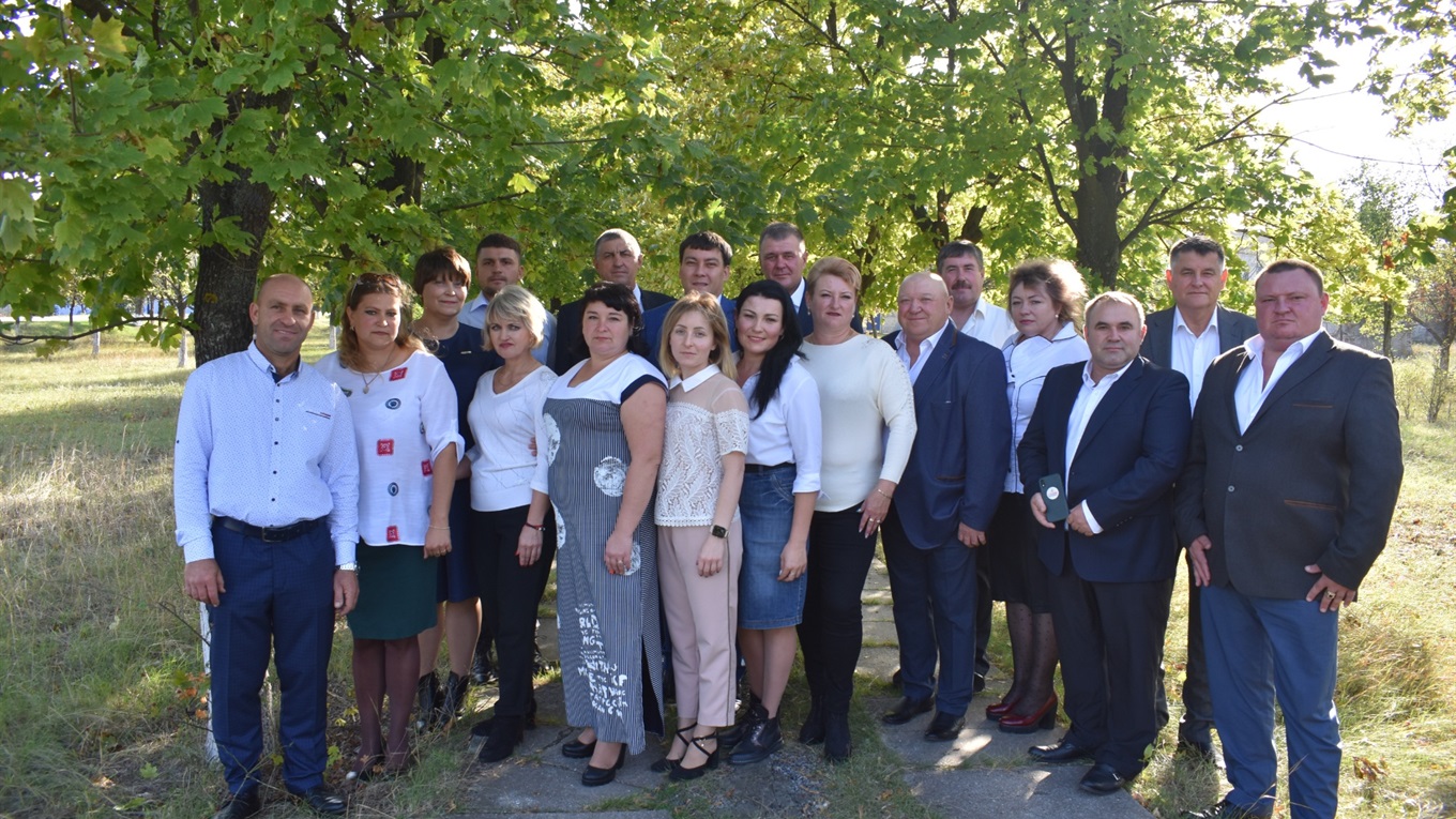Хто на Сірогозщині балотується в селищну, районну та обласну ради від партії «Нам тут жити»