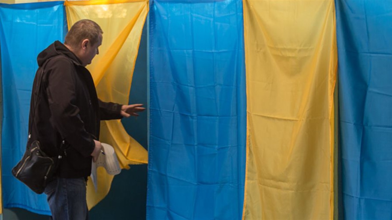На Гуляйпільщині виборець прийшов без захисної маски, а на Пологівщині – вніс правки у бюлетень