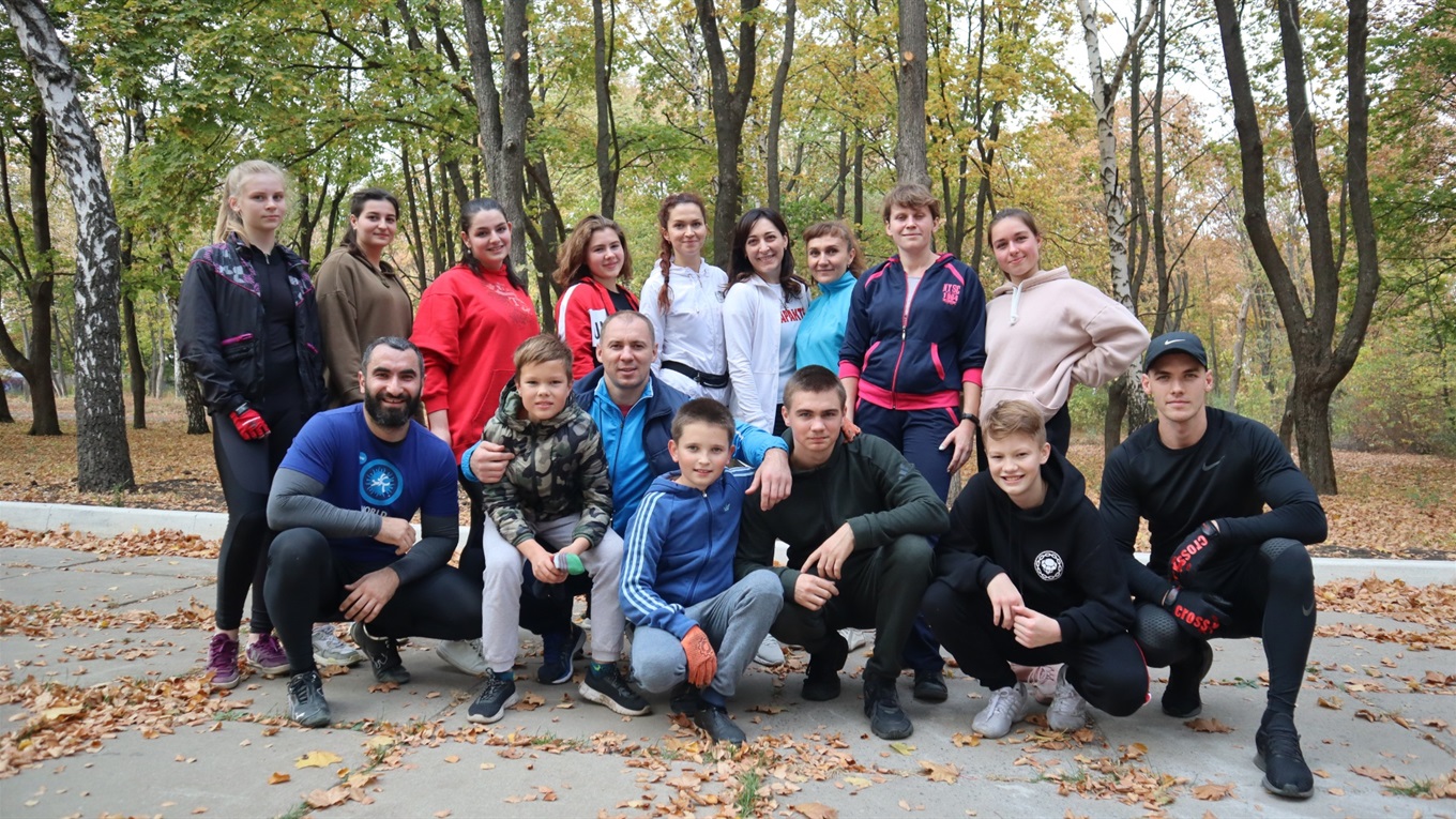 Спортивний клуб Riviera fitness у Волновасі проводить безкоштовні тренування у літньому парку