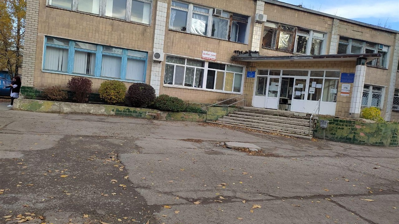 Один лікар на відділення та дефіцит медикаментів: як у Курахове лікують хворих на COVID – 19