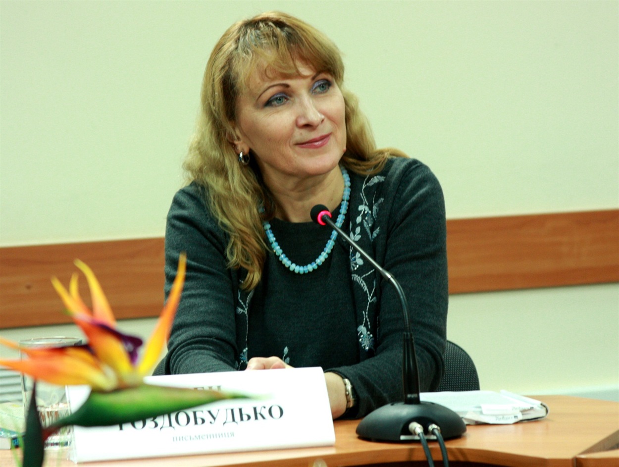 Письменниця Ірен Роздобудько