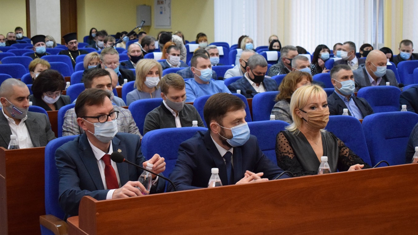 Хто став секретарем міської ради: перша сесія депутатів восьмого скликання