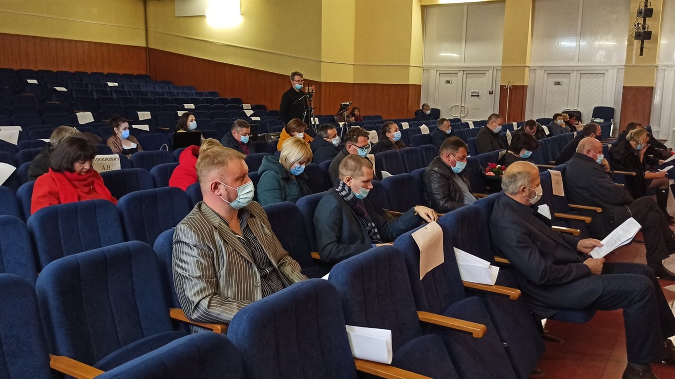 Новообрані депутати Ржищівської міськради провели перше засідання першої сесії