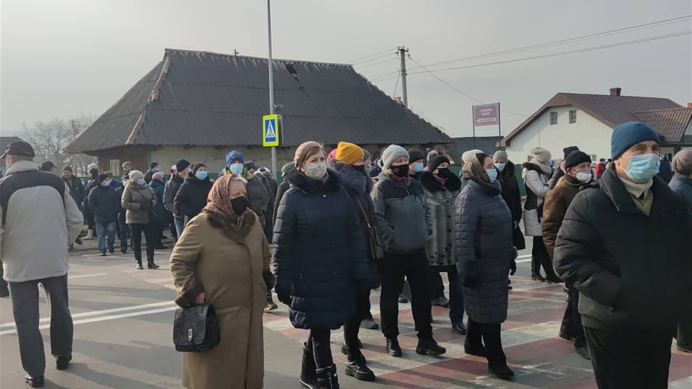 Масові протестні акції проти високих тарифів: 11 січня люди перекривали основні траси в районі