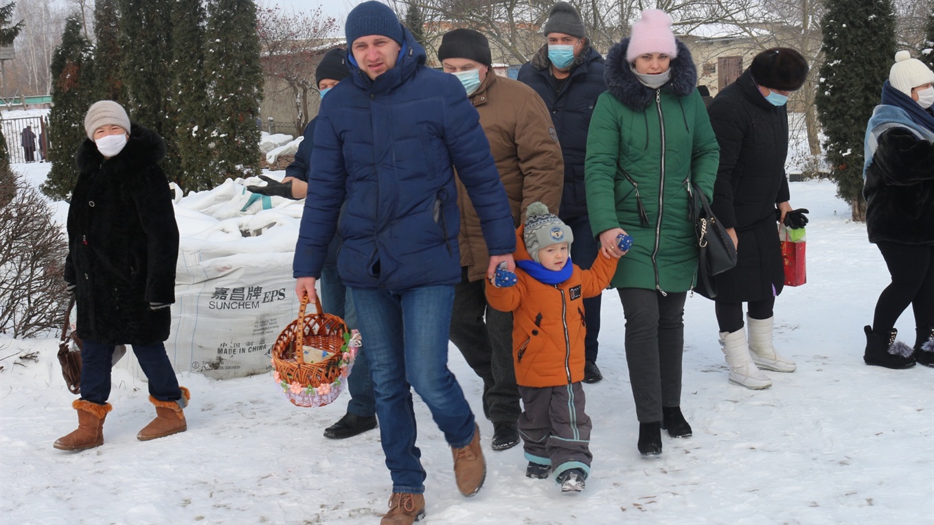 Хрещенські морози не завадили старокостянтинівцям освятити воду (Фото)