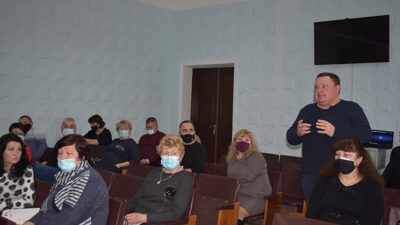 Як голосували депутати Нижньосірогозької селищної ради за комунальні, земельні і транспортні питання