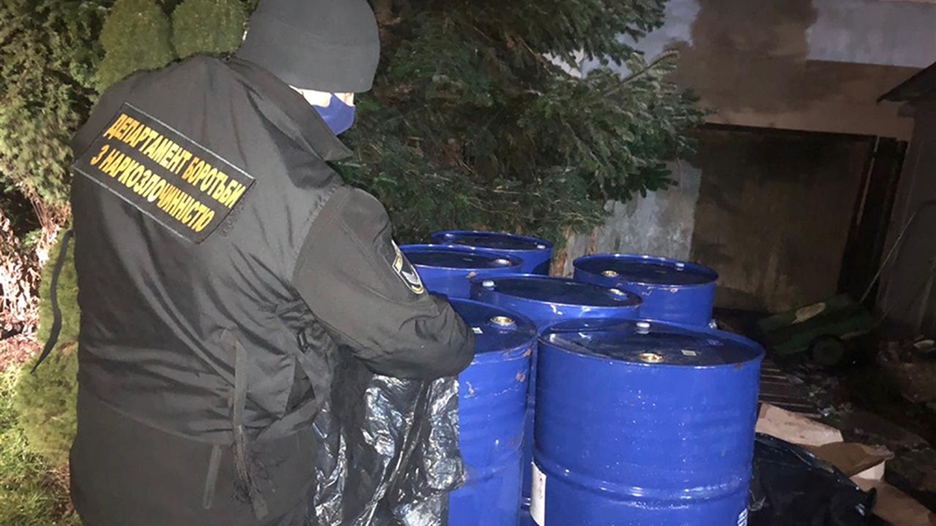 600 поліцейських Харківщини влаштували масштабну операцію з викриття наркоторговців