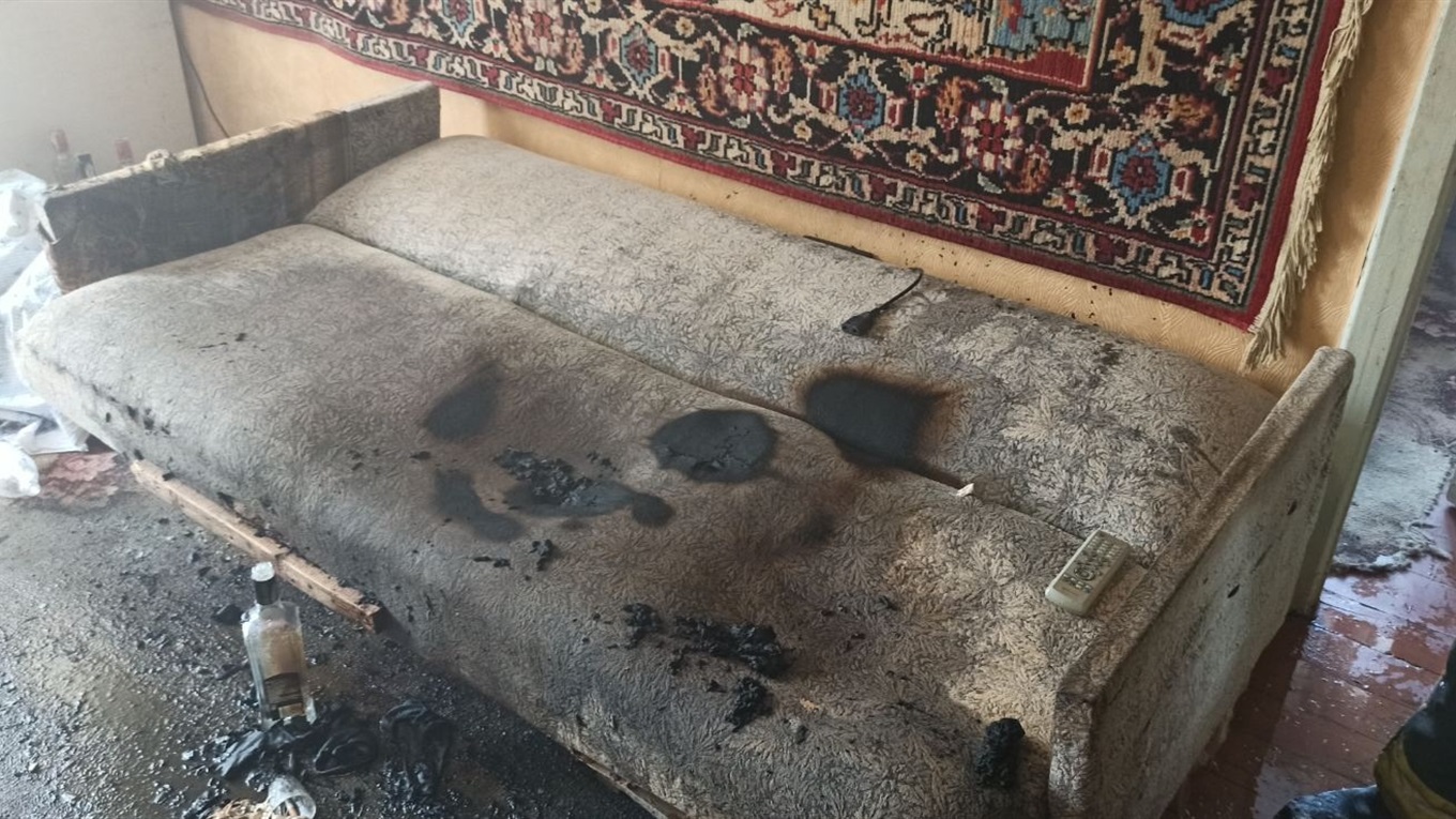 Сорокачотирирічний корюківчанин заснув з цигаркою у квартирі. Нещастя не сталося завдяки сусідці