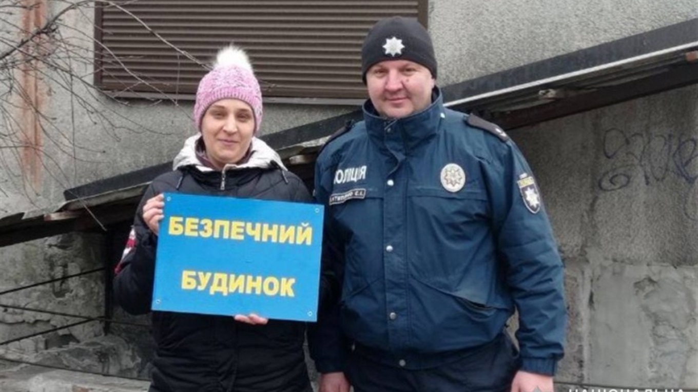 У Добропіллі місцеві мешканці долучилися до проєкту "Безпечний будинок"