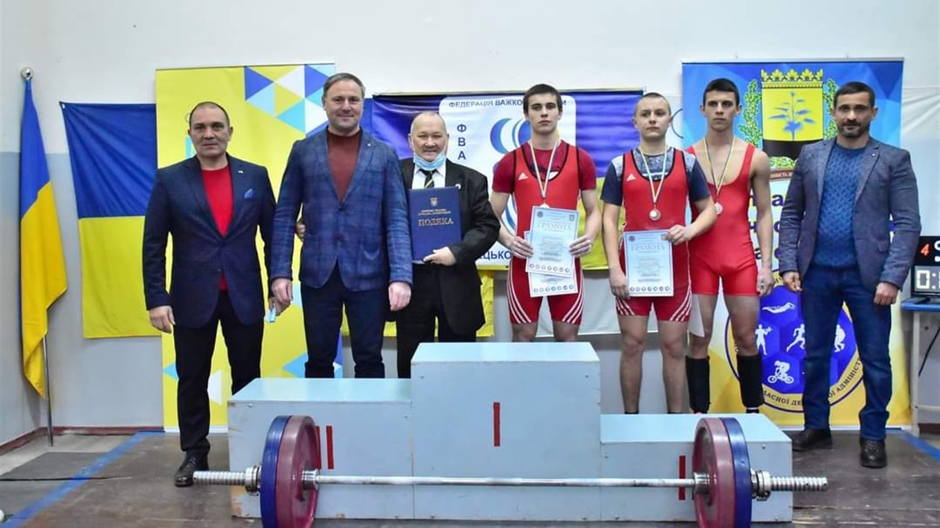 Волноваські важкоатлети посіли призові місця на чемпіонаті області
