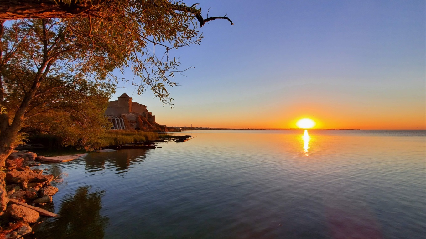 Қулық порно Орыс видео секс папа қызы мен мама ұлы селфи порно