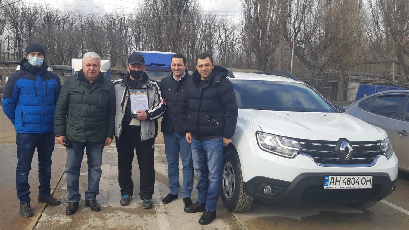 Керуючий агроцехом в Петрівському отримав нове авто від "Афродіти": подробиці