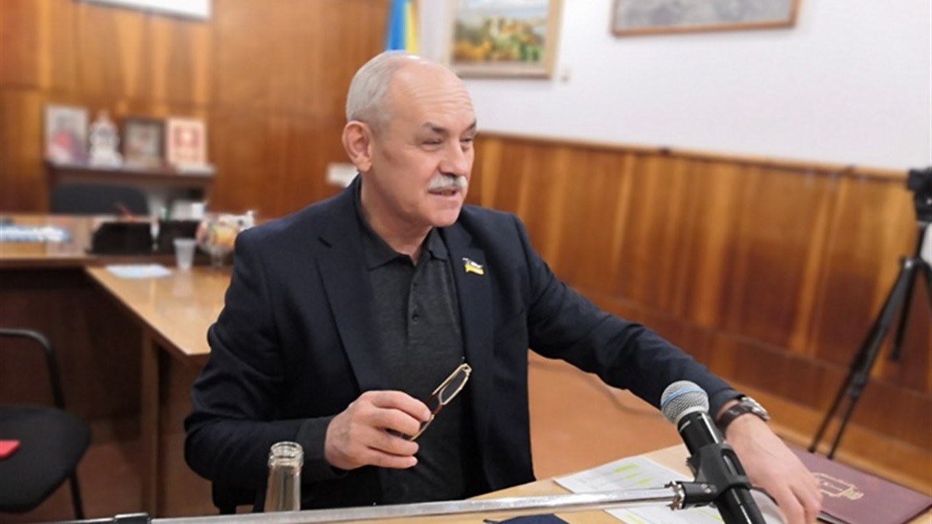 Міська рада навесні розпочне реконструкцію будинку мерії та узаконення "військового містечка"