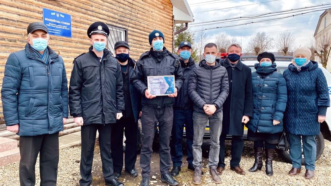 У Новицькій громаді відкрили поліцейську станцію: безпеку жителів охоронятиме поліцейський офіцер