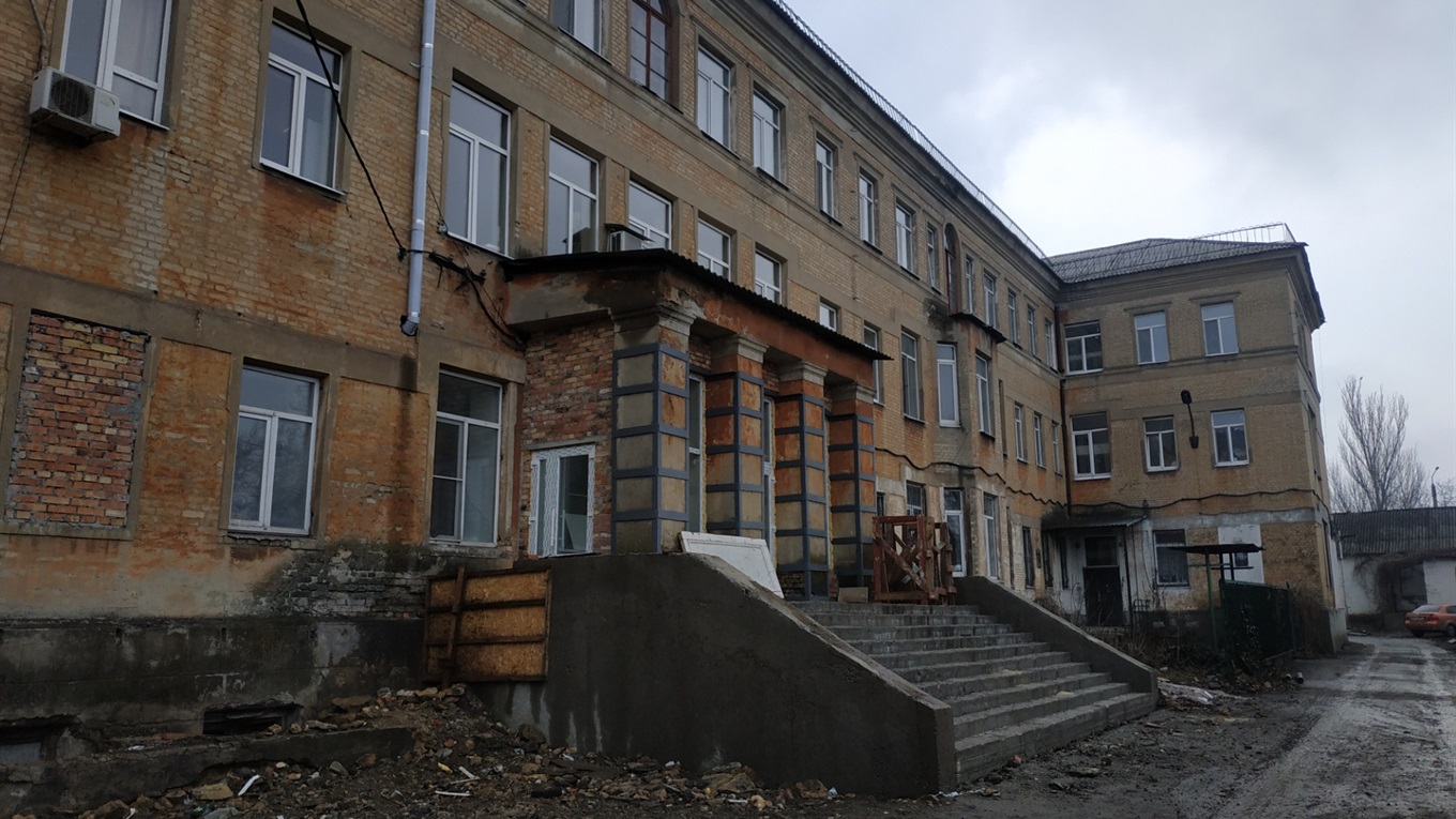 У Добропільській ЛІЛ капітально ремонтують приймальне відділення