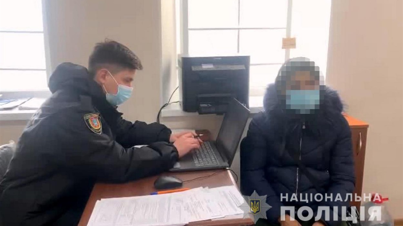Очередная кража на Центральном рынке закончилась для измаильчанки домашним арестом (видео)