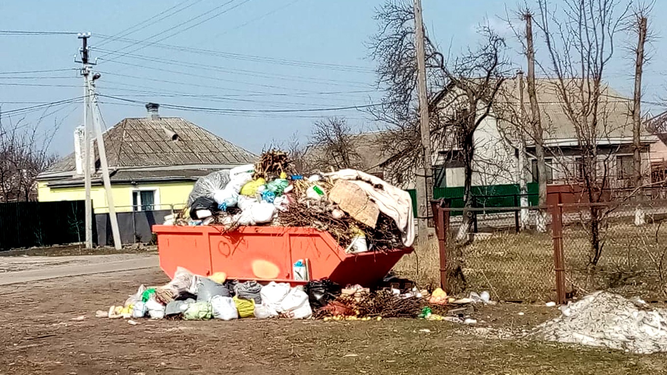 Весняна толока: золотонісці масово взялися прибирати – комунальникам непереливки