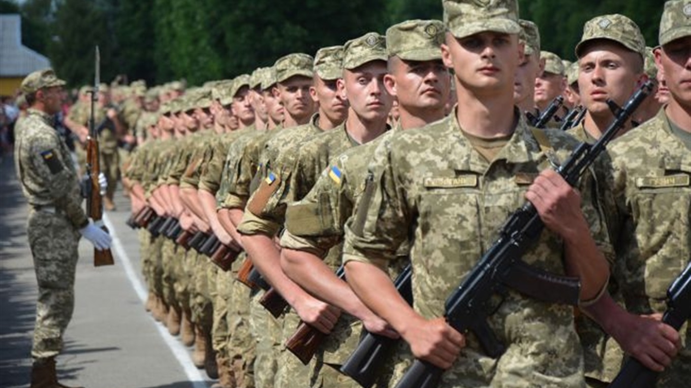З 1-го квітня почався призов до української армії. Як це відбуватиметься і кому служити – розкажемо