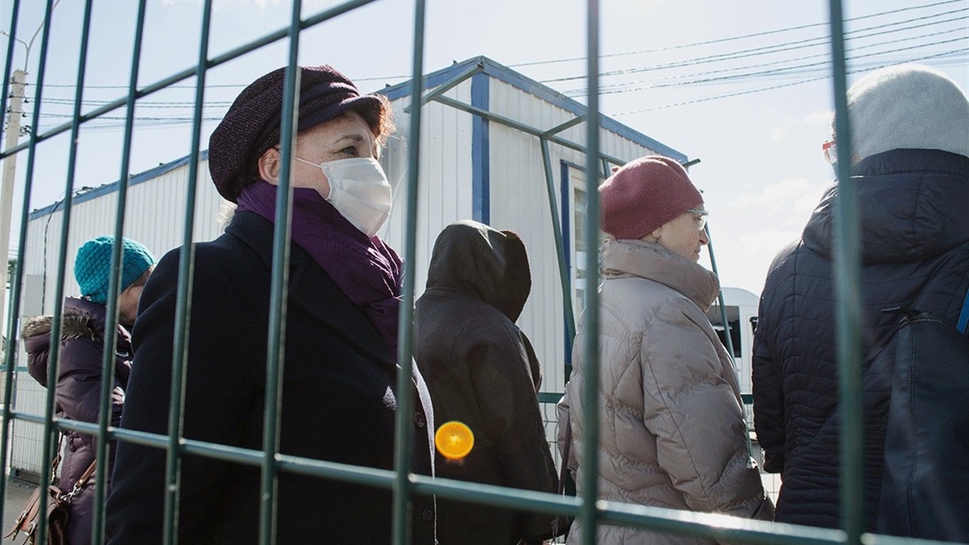 Год работы КПВВ в условиях карантина. Эти ограничения до сих пор действуют при пересечении