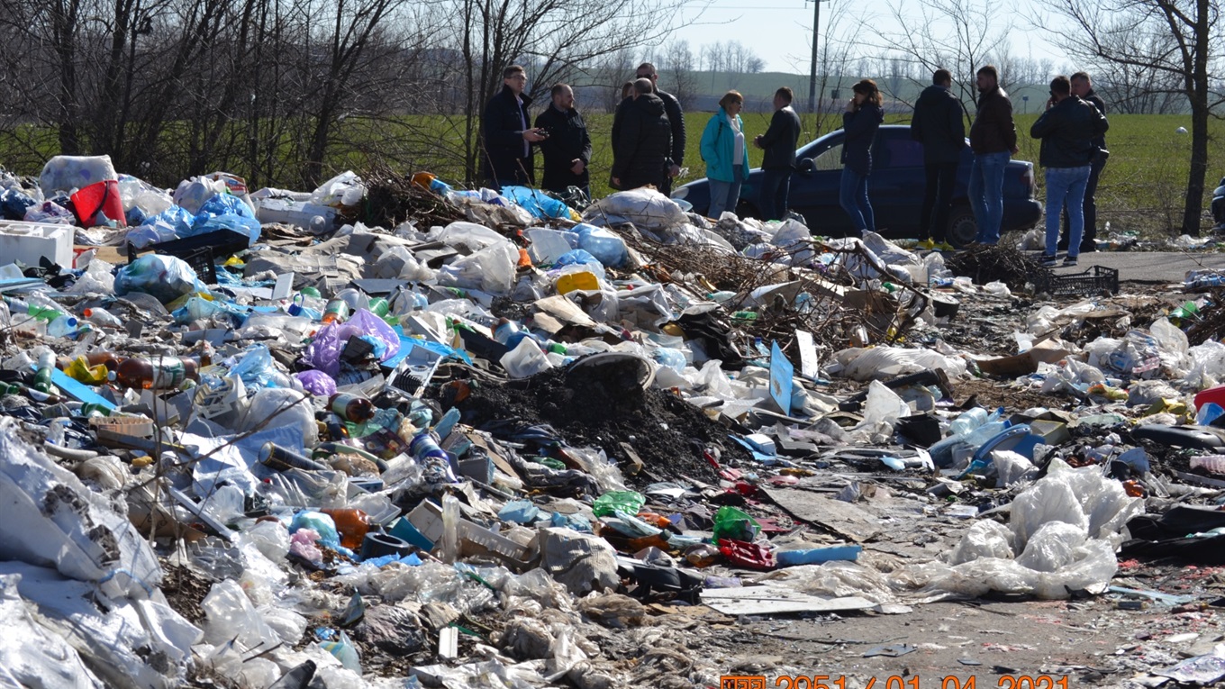 Южноукраинская ТГ: живем в окружении несанкционированных свалок (фоторепортаж)