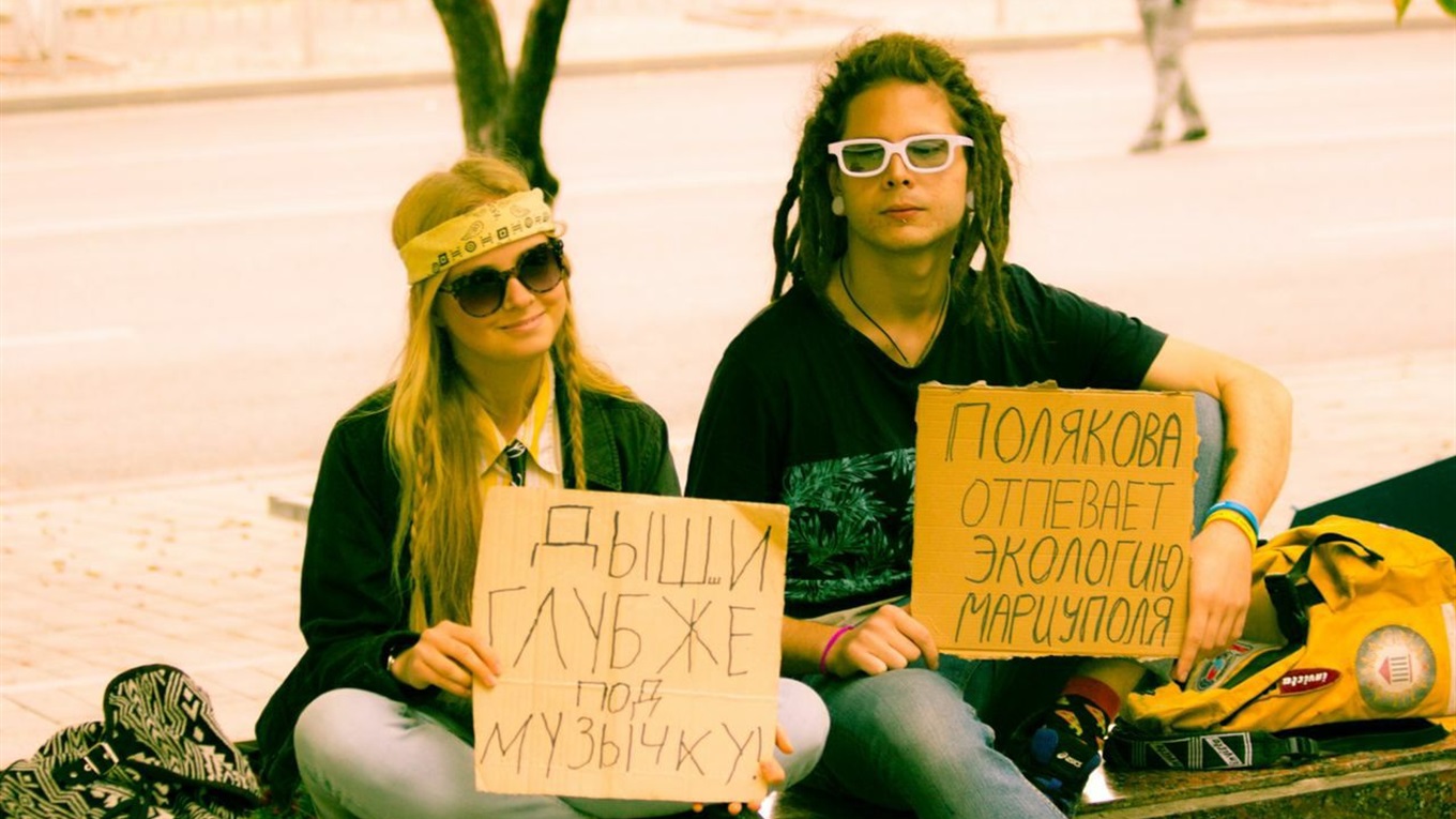 Говорити про те, що болить. Три історії з Маріуполя про розвиток молодіжного активізму