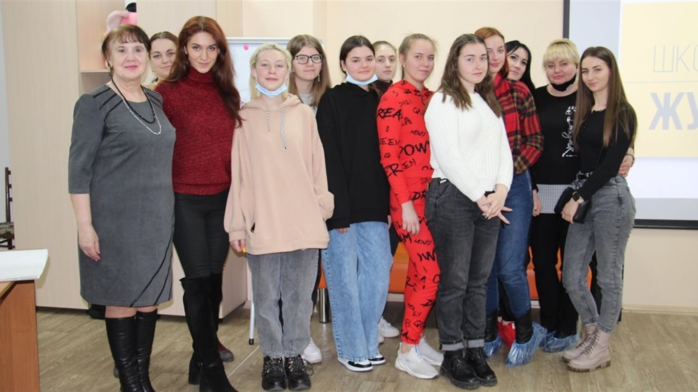 "Ми створені для гри": як пройшло заняття Міської школи молодого журналіста для юнкорів Добропілля