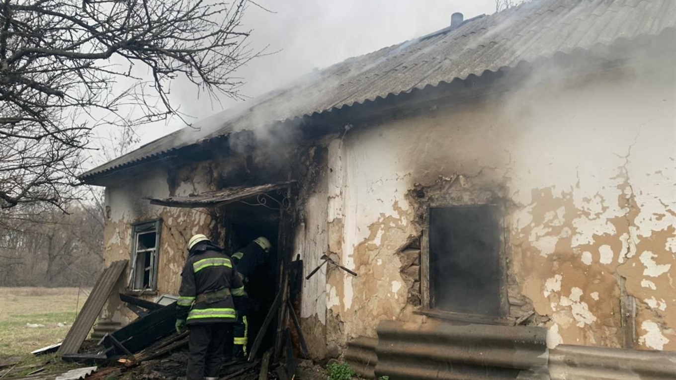 На Переяславщині в будинку заживо згоріла жінка