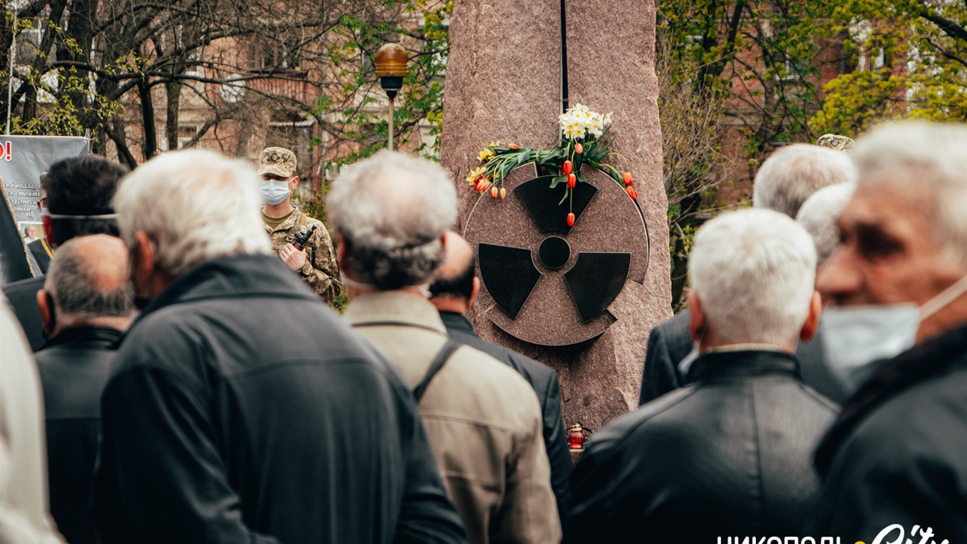 Подія у фото: в Нікополі вшанували пам'‎ять ліквідаторів аварії на Чорнобильській АЕС