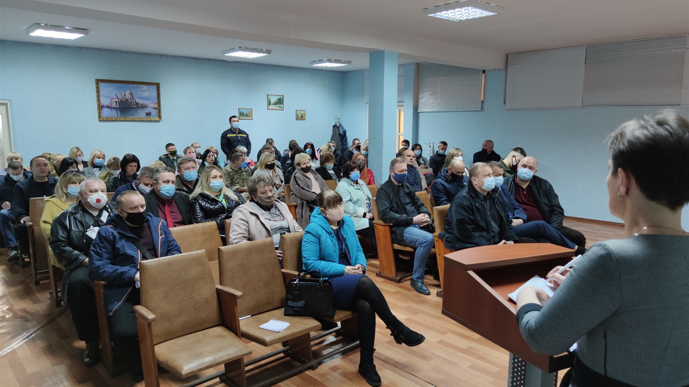 Руководителей попросили донести всем работникам, что заключать договоры на вывоз мусора нужно