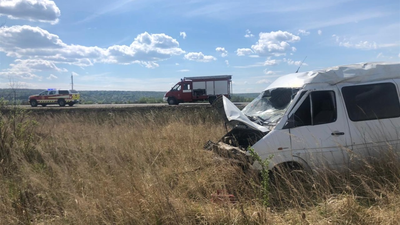 У Калуші на об’їзній сталася ДТП: водій буса загинув